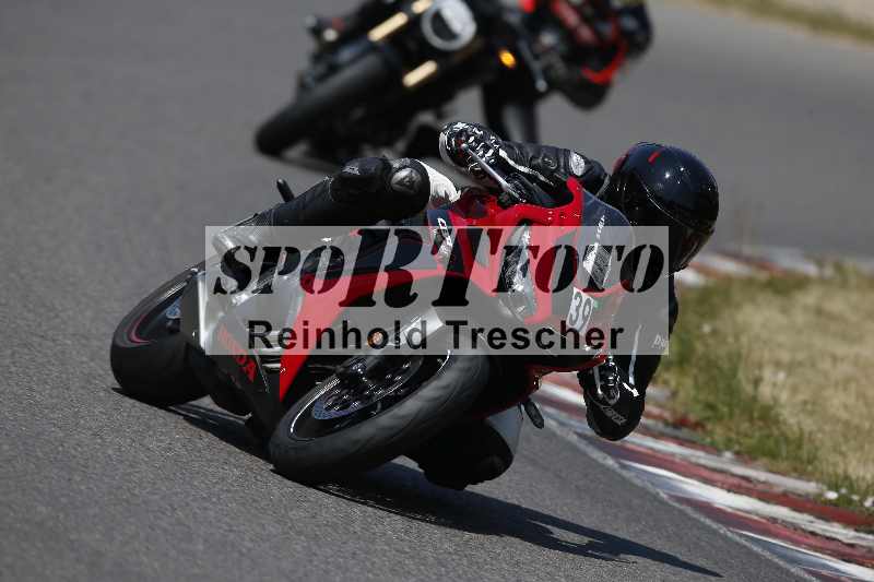 Archiv-2023/28 05.06.2023 Moto Club Anneau du Rhin/blanc-novice/39